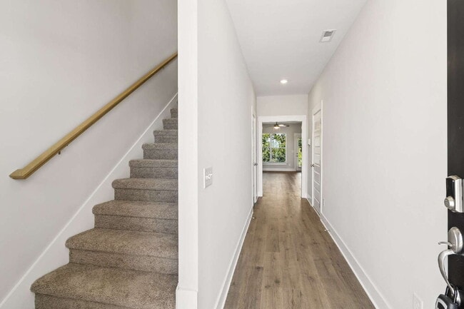 233 Glencrest Dr