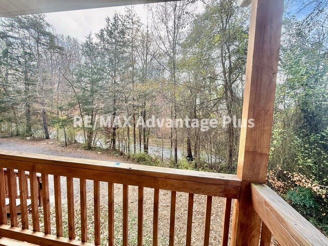 Photo - 408 Winston St Unit B