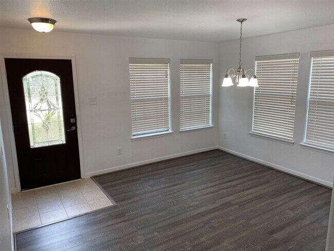 Photo - 4614 Pin Oak Creek Ln
