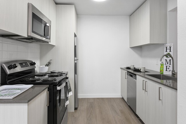 Building Photo - Bell Cove Rental