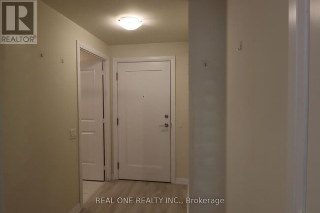 Photo - 65 Watergarden Dr