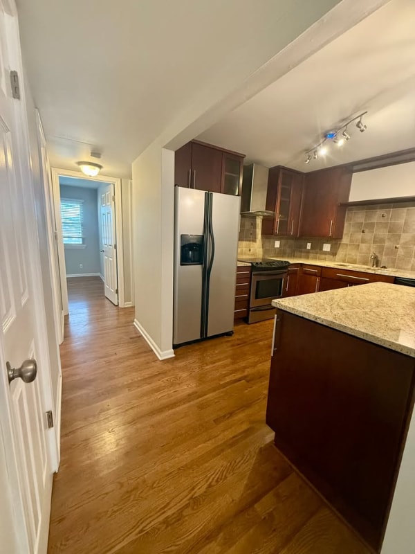 Photo - 4213 Clark Ave Unidad 4