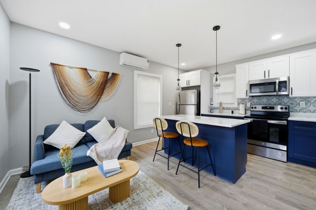 Photo - 1114 Oakland Dr SW