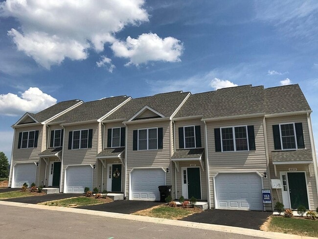 Photo - 6849 Village Green Dr