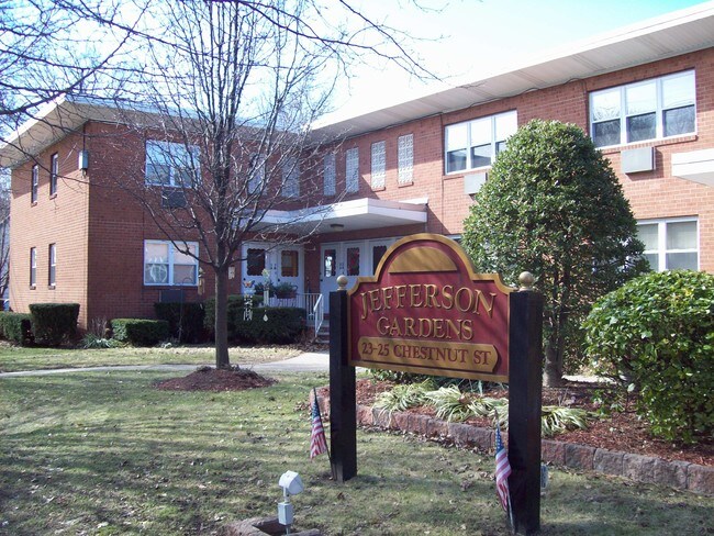 Photo - Jefferson Gardens