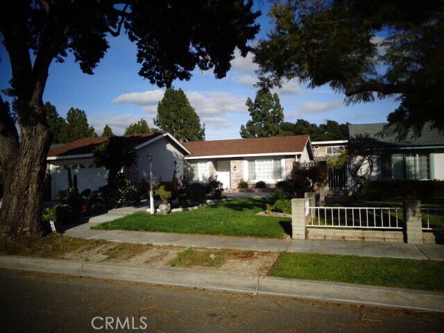 Photo - 18708 Kings Row Ave House