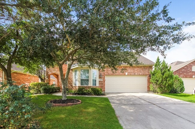 Building Photo - 20746 Oakhurst Trails Dr