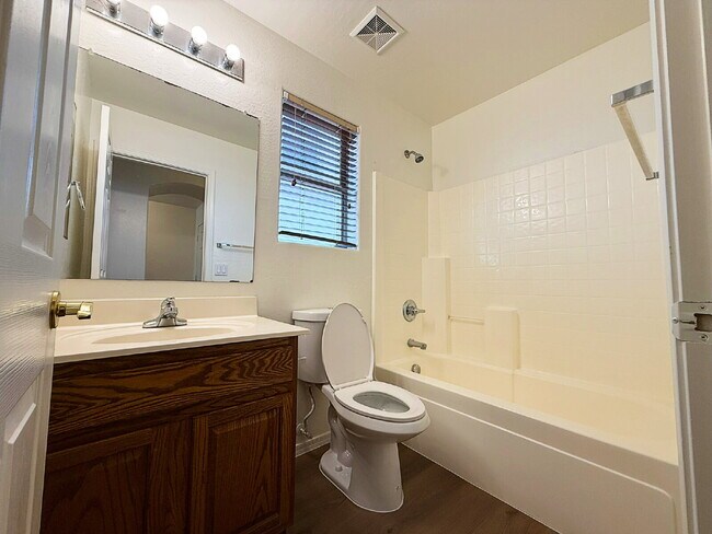 Photo - Beautiful Goodyear Home in Centerra – Spacious, Stylish & Move-In Ready!