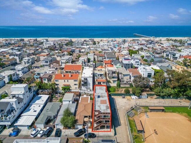 Photo - 851 Cypress Ave Unit B