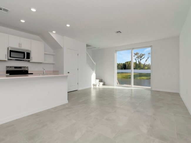 Photo - Modern New Construction Townhome in Desirable Lakewood Ranch – Up to 1 Month Free