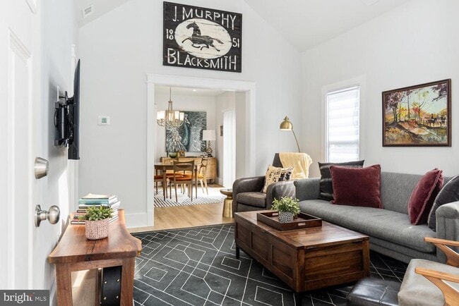 Photo - 207 Dodson Ave