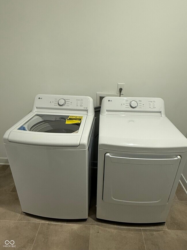 Photo - 10240 Samerton Ln