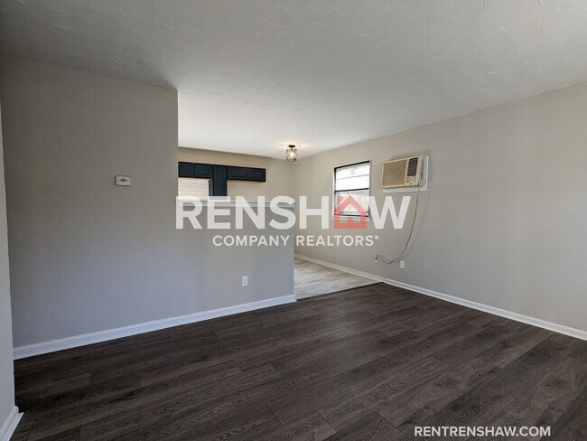 Photo - Quiet neighborhood- 3 Bed / 1 Bath - Move ...