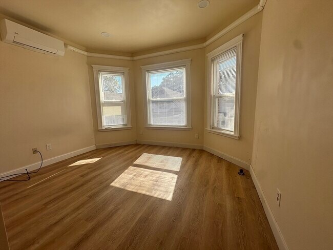 Photo - 127 Harrishof St Unit 3