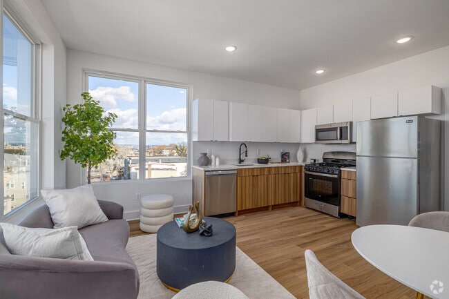 1BR, 1BA - 422SF - Kitchen/Living Room