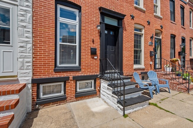 Building Photo - 8 E Randall St
