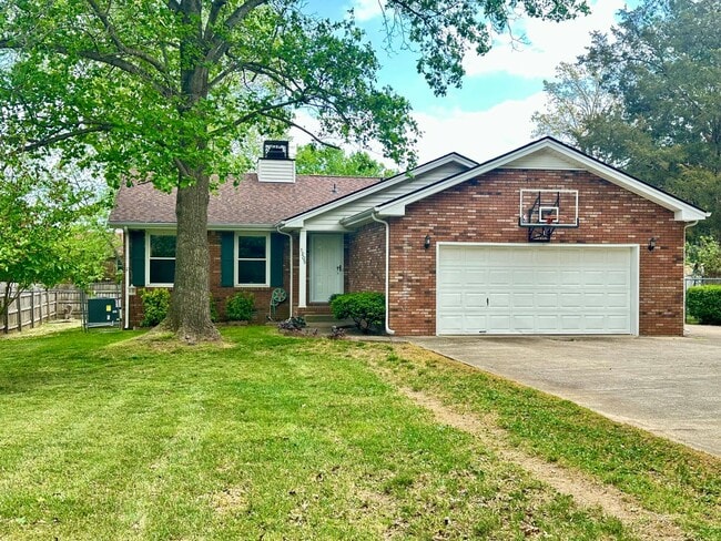 Building Photo - 1205 Woodbridge Dr