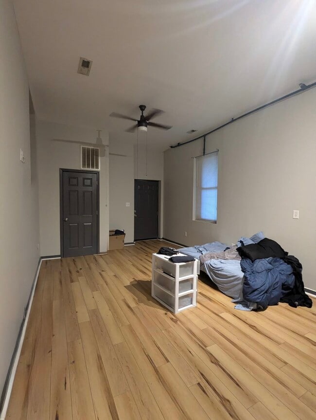 Photo - 404 W Broad St