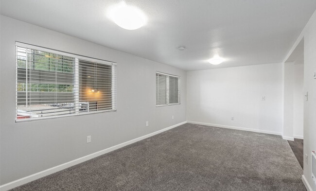 Photo - 4005 276th St E Unidad Top