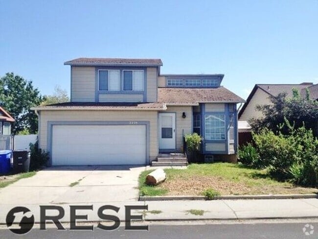 Building Photo - Spacious West Jordan Home w 2 car attached...