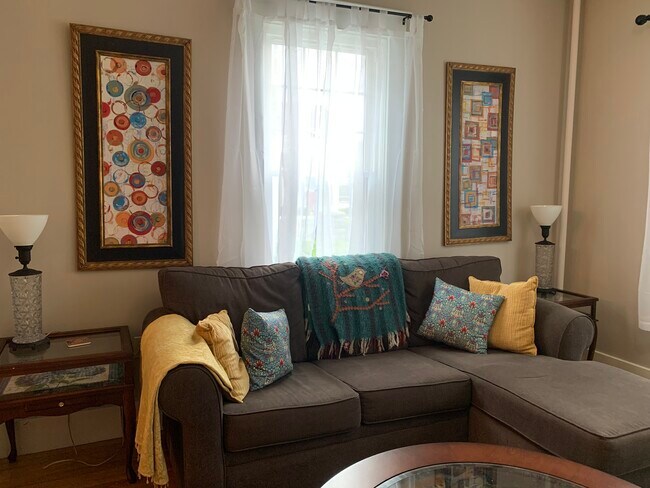 Photo - 20 Mansfield Pl