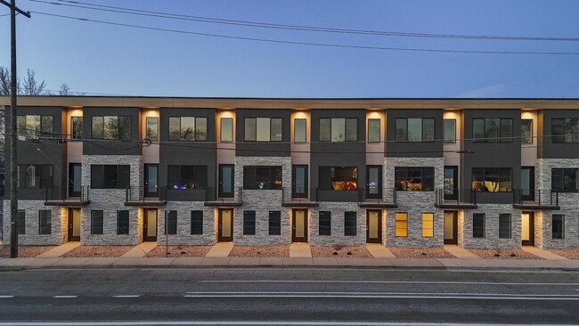 Building Photo - 1689 S W Temple St Rental