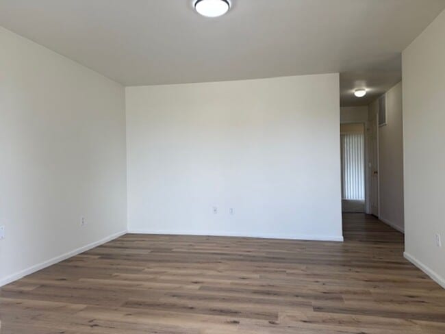 304 Snyder Ave Unit B