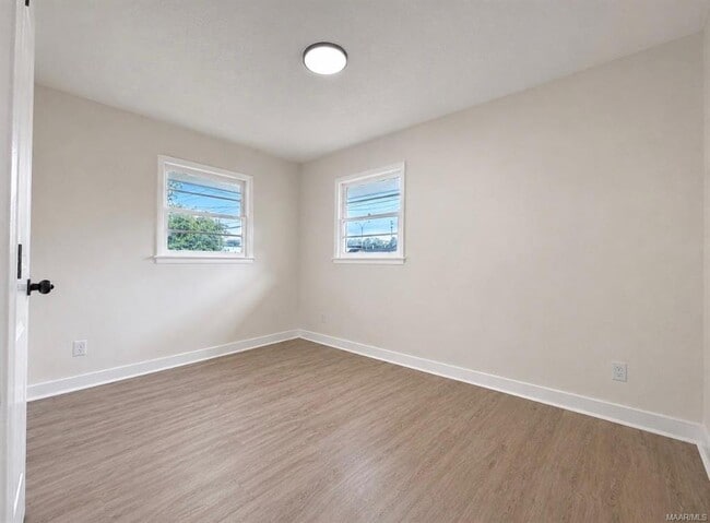 Photo - 3821 Harrison Rd