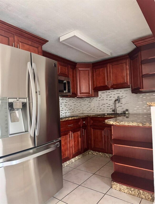 Photo - 606 W 81st St Unit 303