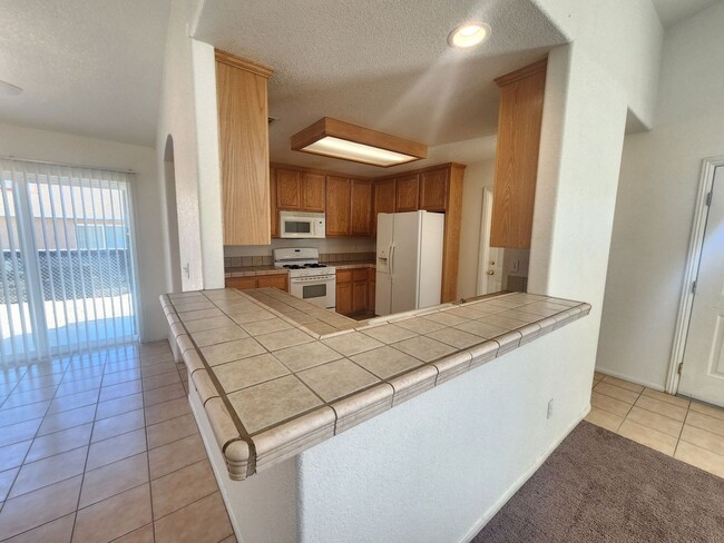 Photo - **$100 Move In Special**Great Home Near Downtown 29 Palms