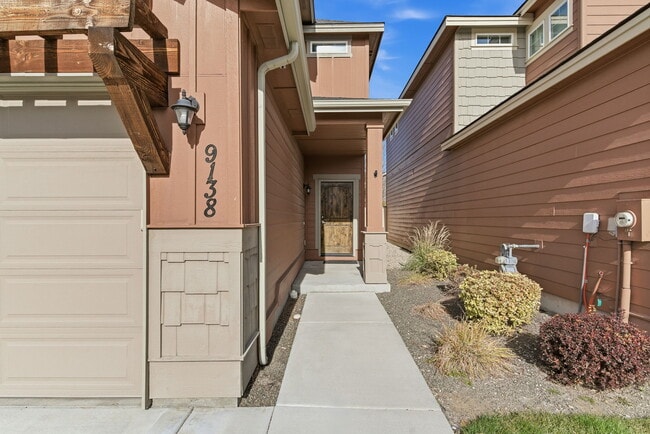 Photo - 9138 W Tillamook Dr