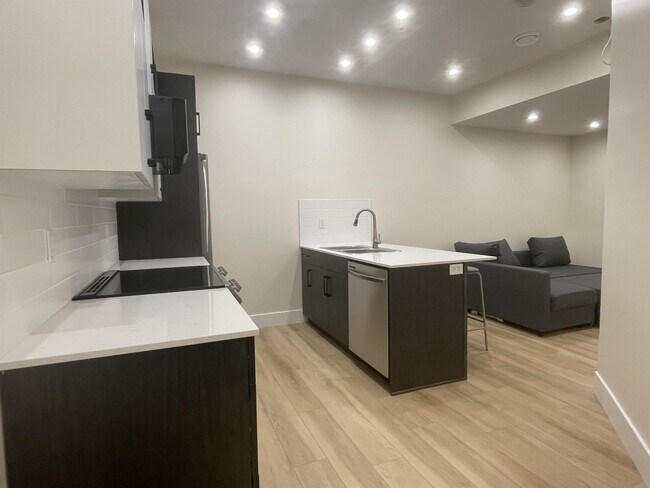 Photo - 8719-8110 110 St NW Unit BSMT