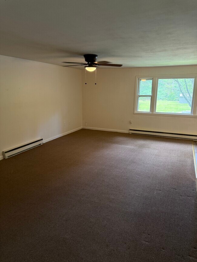 Photo - 10 Patricia Dr Unit 10 Patricia Dr