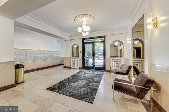 Photo - 1010 25th St NW Unit 101