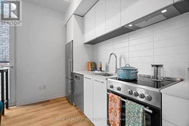 Photo - 101 Roehampton Ave Unit 2211