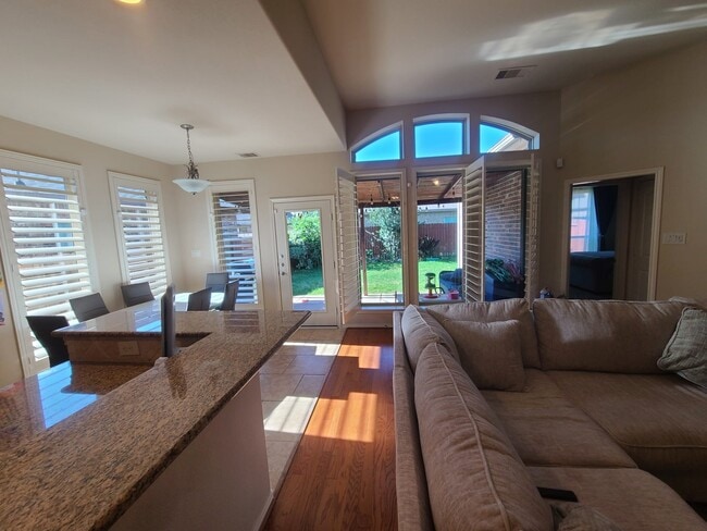Photo - 27122 Danbridge Gulch Ln