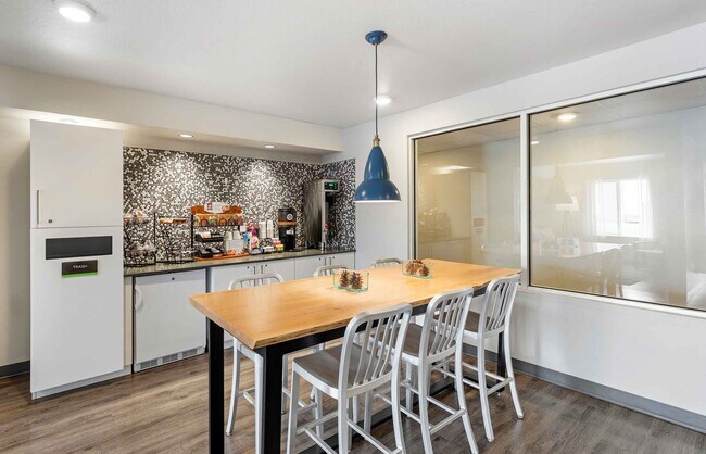 Photo - Furnished Studio-Denver - Centennial