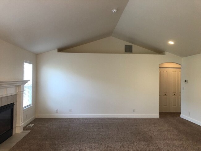 Photo - Nice 4 bedroom home with open floor plan and great outdoor space