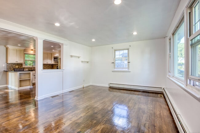 Photo - 171 Newell Ave