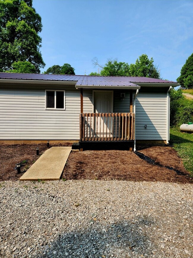 Duplex Apartment in Belpre - Duplex Apartment in Belpre