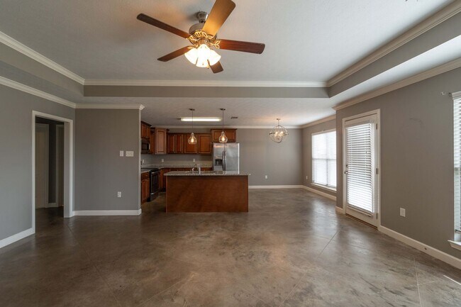 Photo - 1315 Alex St