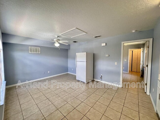 Photo - 1314 Washington Palm Loop Unidad B
