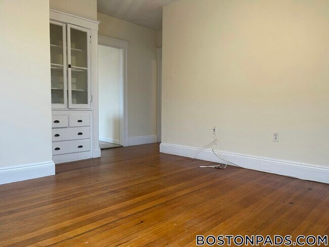 520 Cambridge St Unit 8A