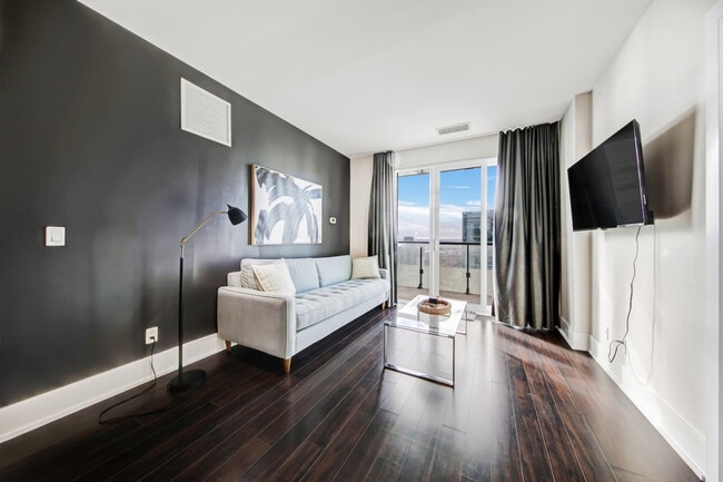 Photo - 300 Front St W Unit SI ID1471499P