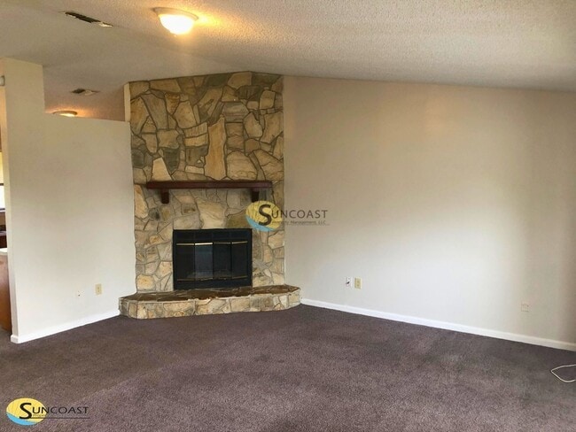 Photo - 2409 Justin Rd E