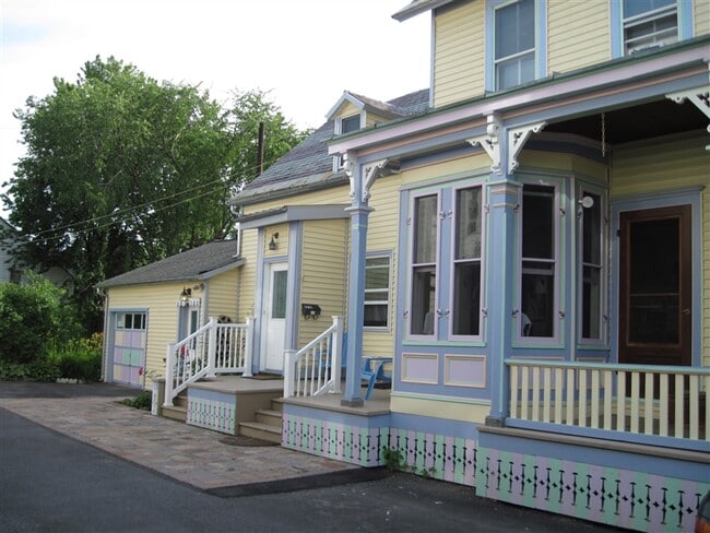 Photo - 34 Broad St