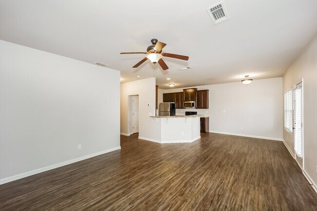 1847 Simmons Ln