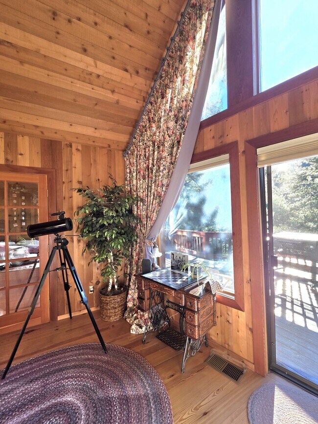 Photo - 1921 Bernina Dr