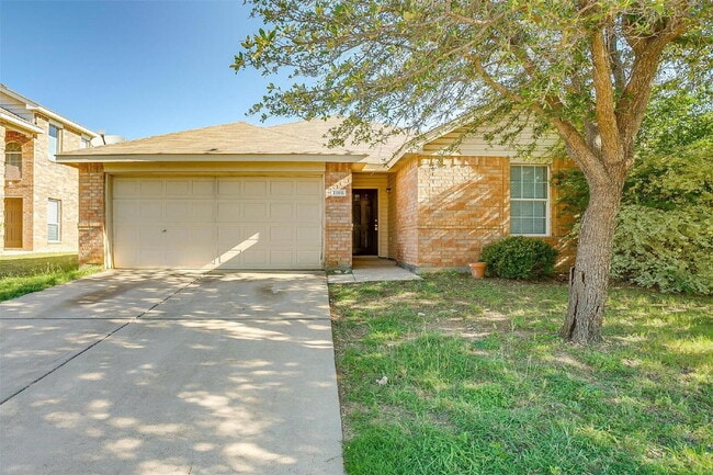 Building Photo - Spacious 3 bed, 2 bath Home in Crowley