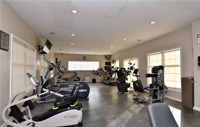 Photo - 5713 Spotswood Dr